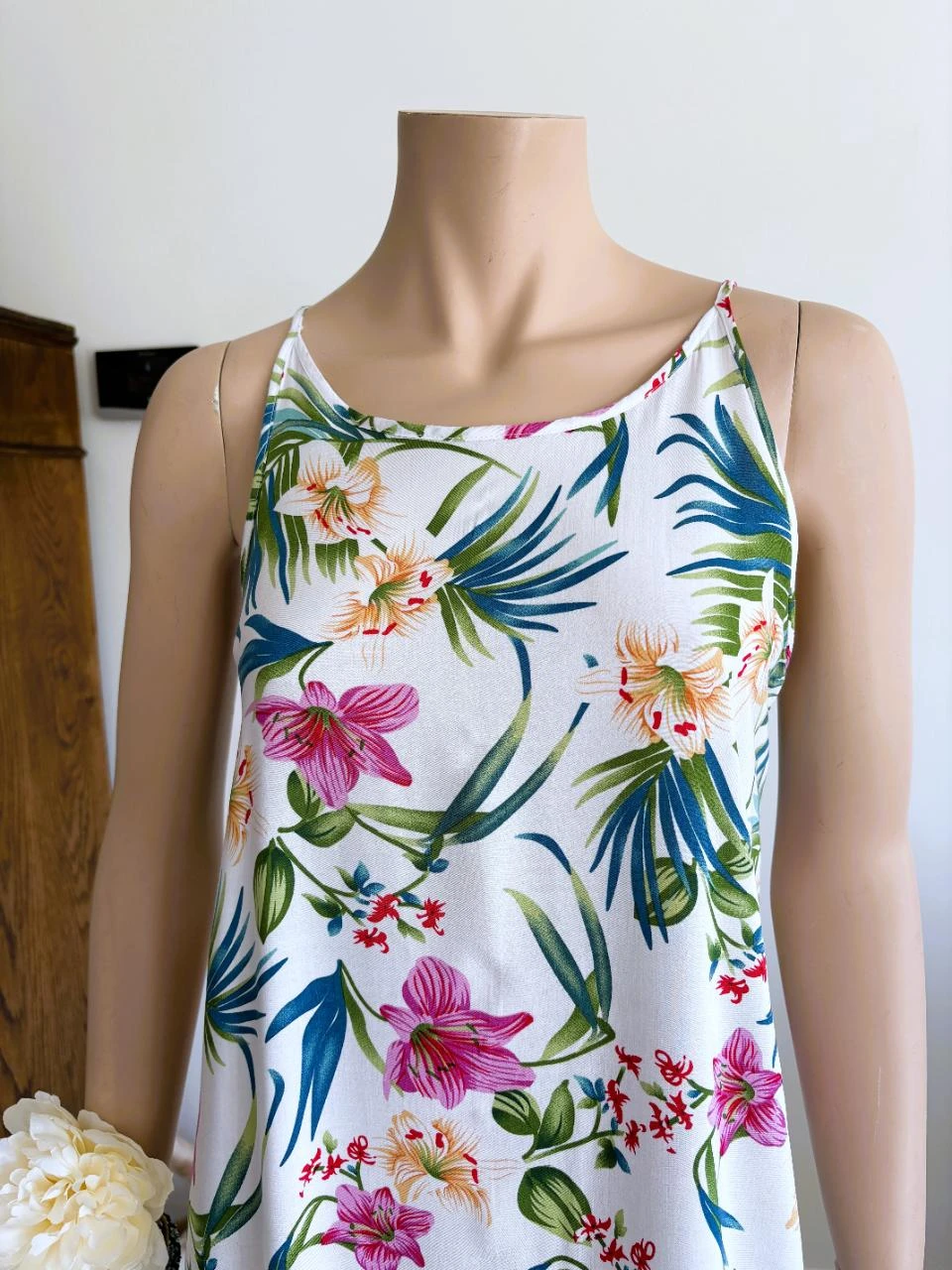 Vestido longo tropical da Queen's – estampa floral colorida – tamanho M – photo 2
